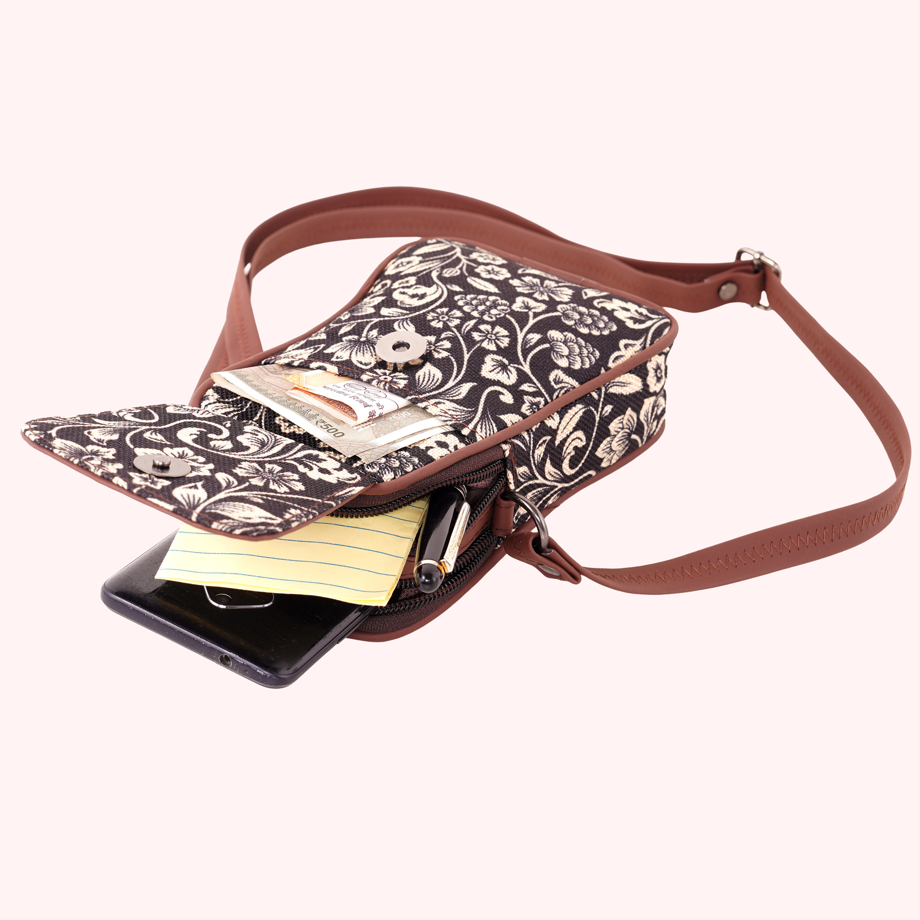 Kashmiri Kashidakari Mobile Pouch