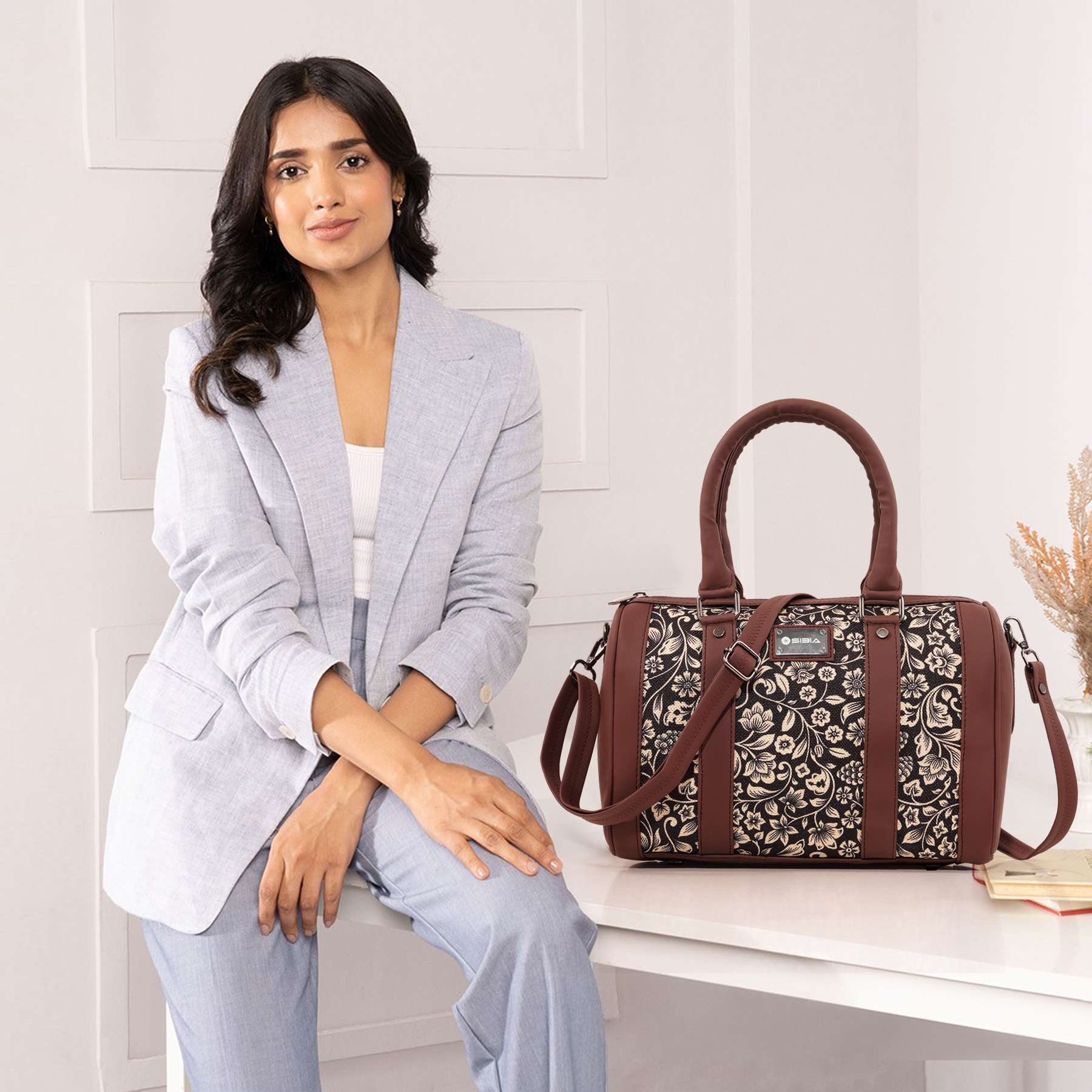 Kashmiri Kashidakari Handbag